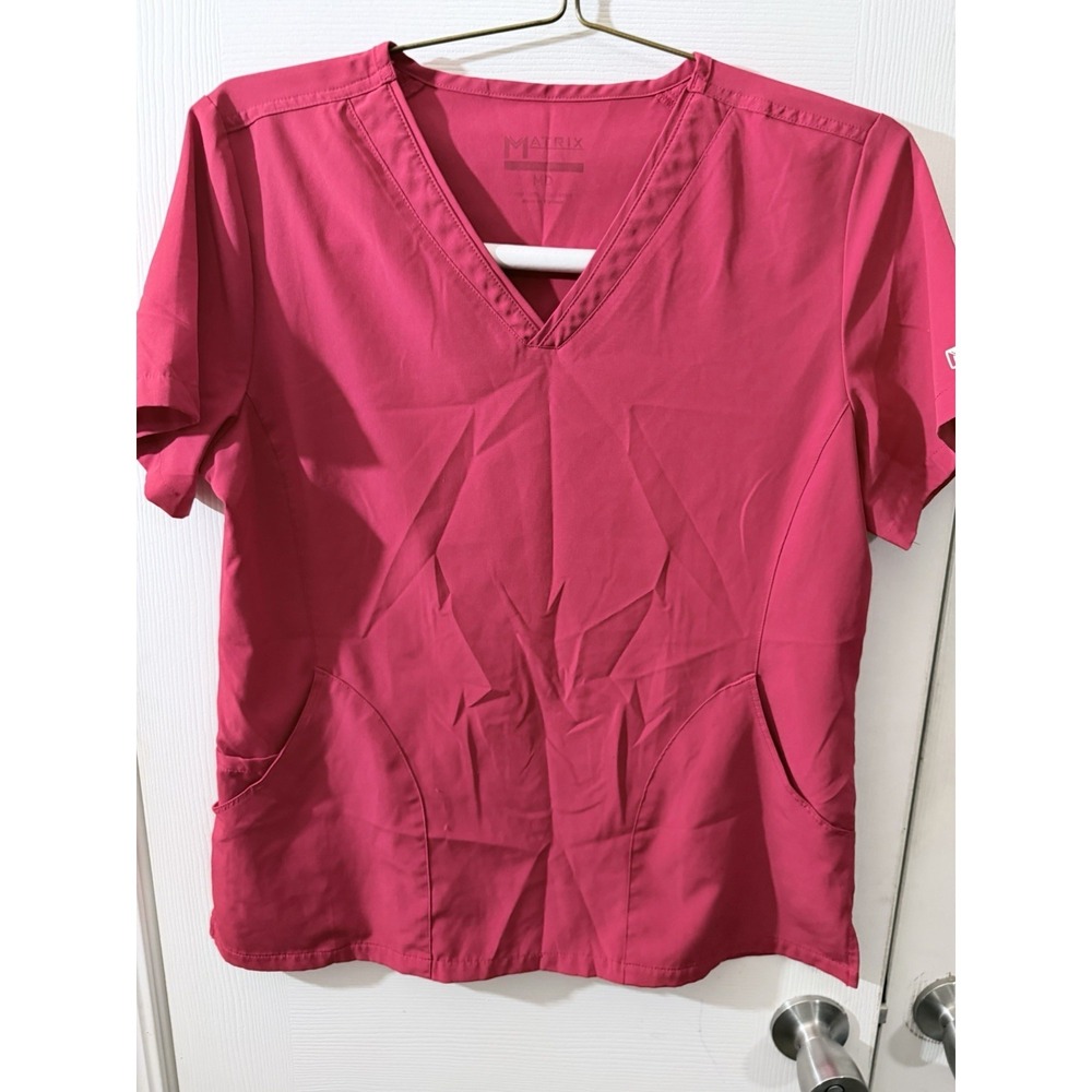 Matrix Red Size Medium Scrub Topā